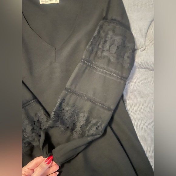 Abercrombie & Fitch Black Long Sleeve Dress - Picture 3 of 9